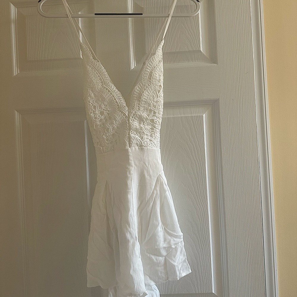 Lulus white size small, backless lace romper